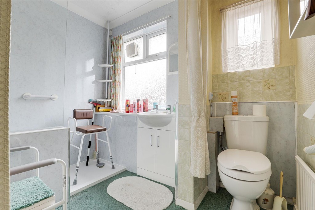 Melbury Road, Woodthorpe, Nottinghamshire, NG5 4PG