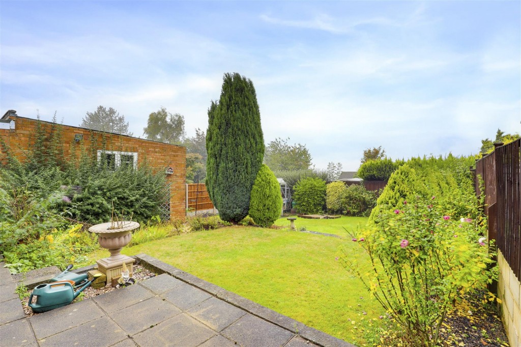 Melbury Road, Woodthorpe, Nottinghamshire, NG5 4PG