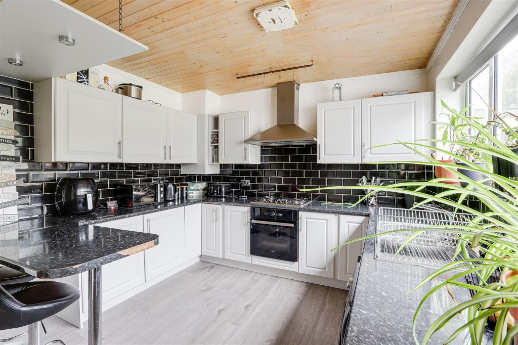 Killisick Road, Arnold, Nottinghamshire, NG5 8BY