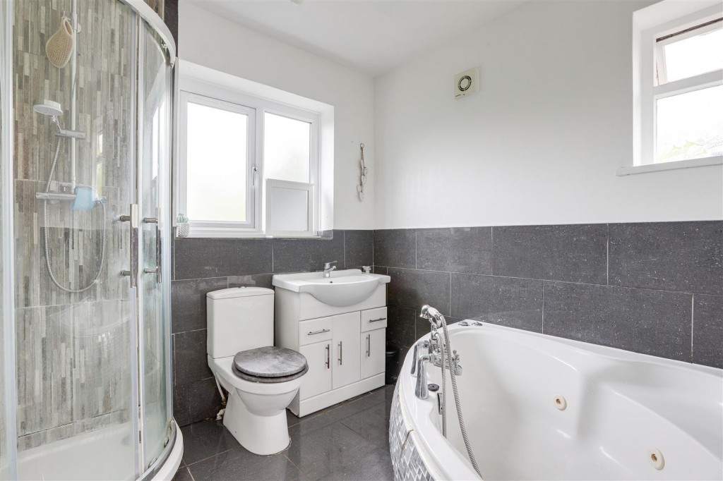 Killisick Road, Arnold, Nottinghamshire, NG5 8BY