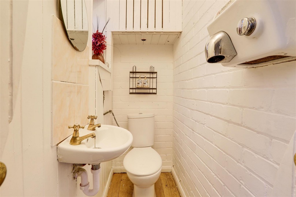 Killisick Road, Arnold, Nottinghamshire, NG5 8BY