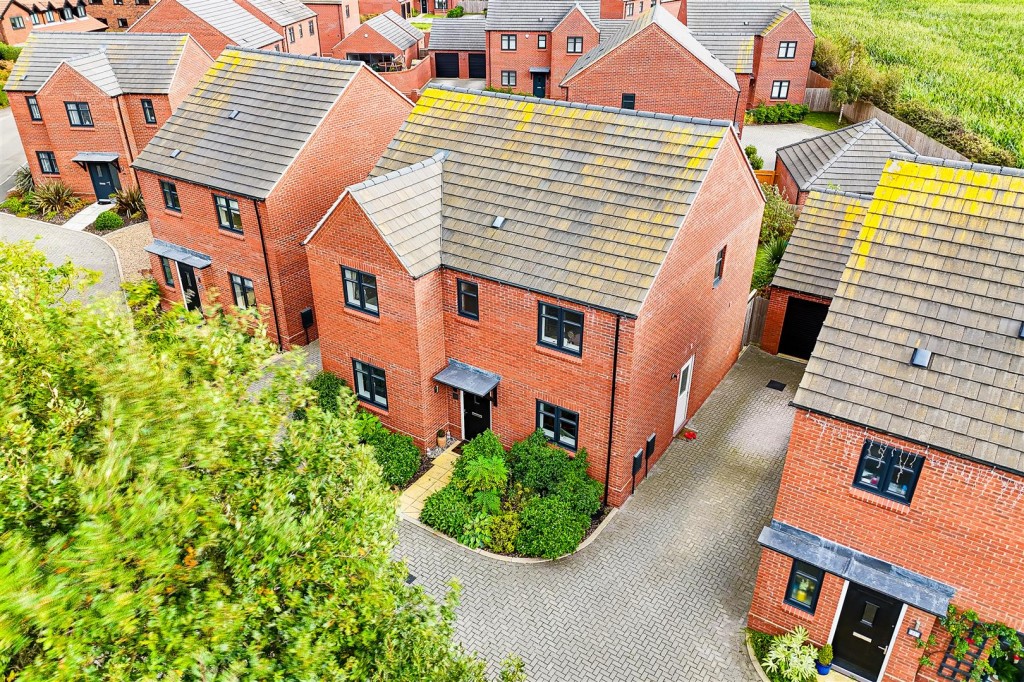 Mill Field Close, Burton Joyce, Nottinghamshire, NG14 5AA