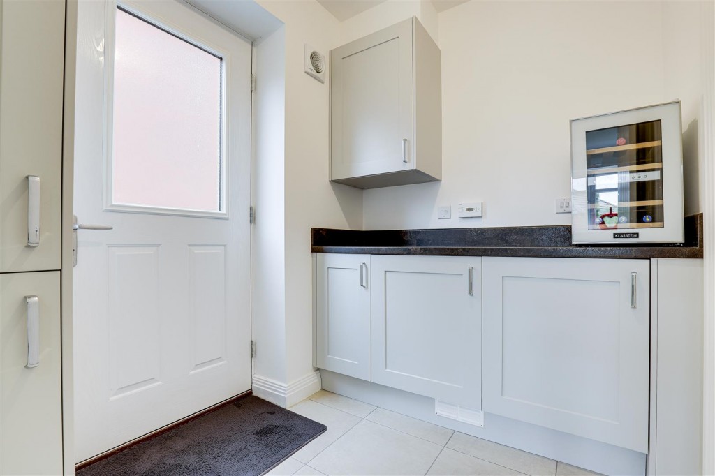 Mill Field Close, Burton Joyce, Nottinghamshire, NG14 5AA