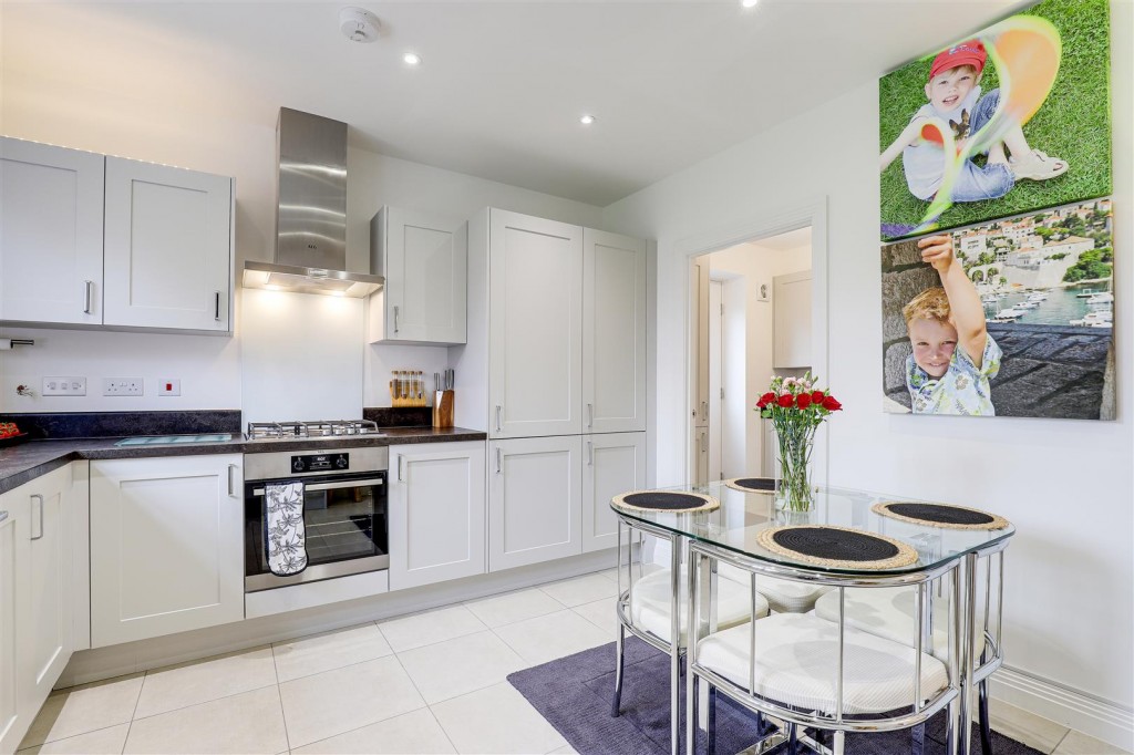 Mill Field Close, Burton Joyce, Nottinghamshire, NG14 5AA