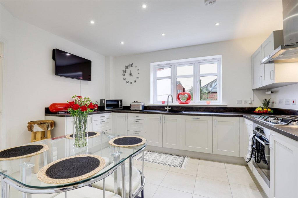 Mill Field Close, Burton Joyce, Nottinghamshire, NG14 5AA