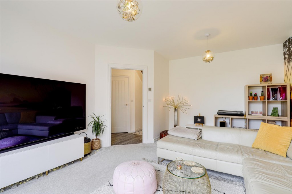 Mill Field Close, Burton Joyce, Nottinghamshire, NG14 5AA