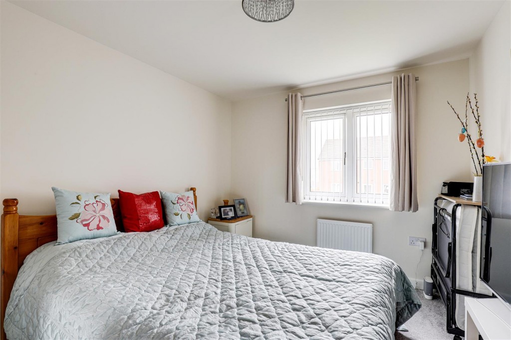 Poole Avenue, Gedling, Nottinghamshire, NG4 4ND
