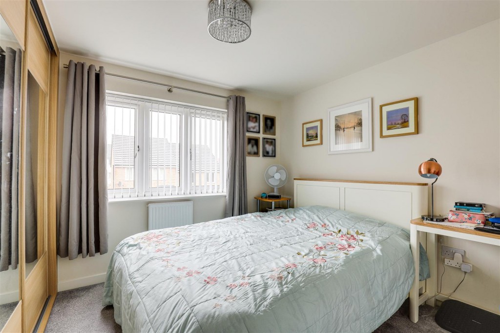 Poole Avenue, Gedling, Nottinghamshire, NG4 4ND
