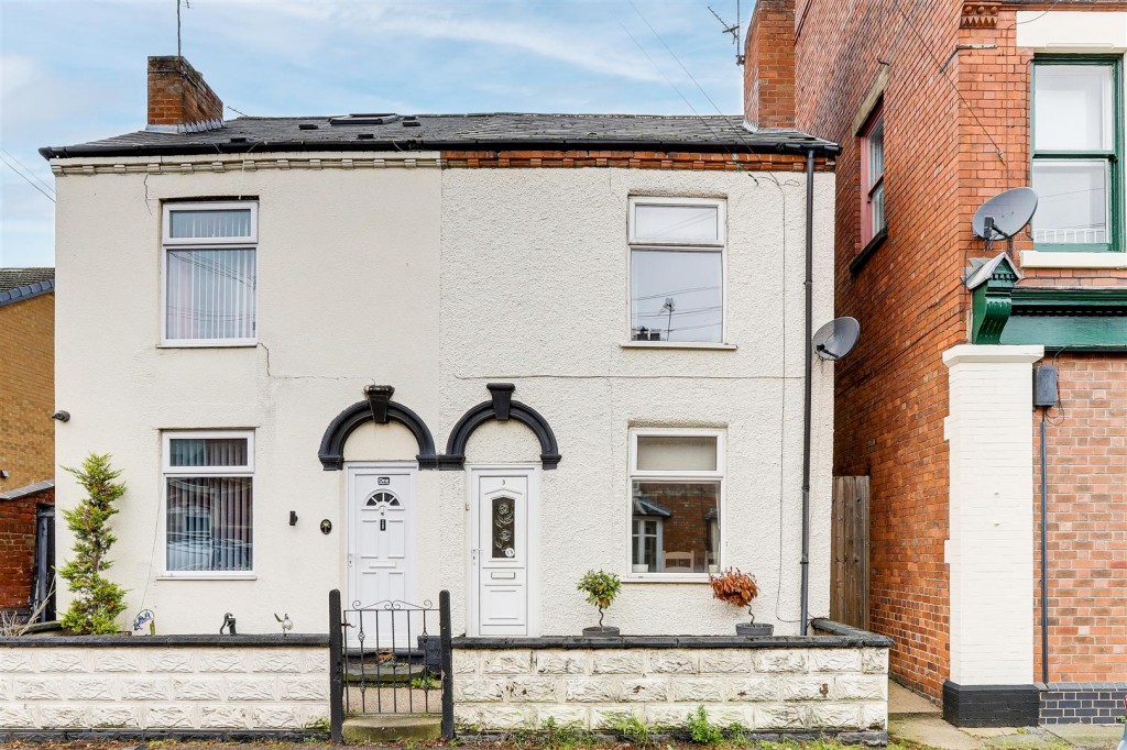 Wellington Street, Long Eaton, Derbyshire, NG10 4LY