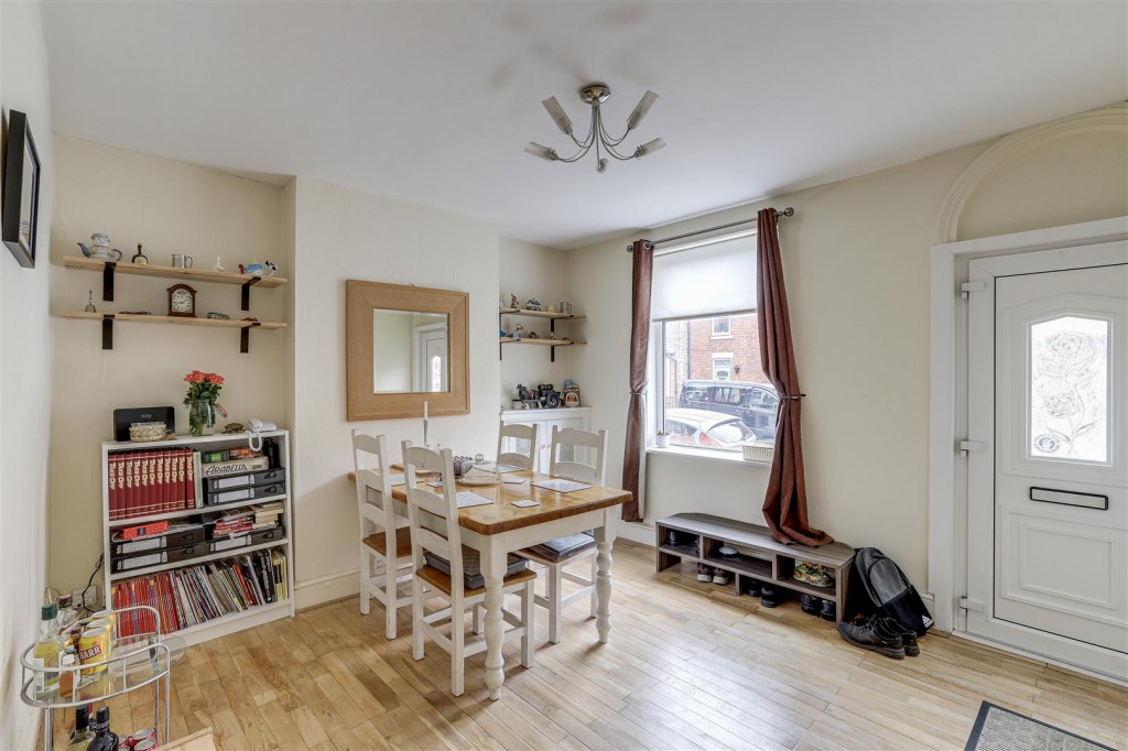 Wellington Street, Long Eaton, Derbyshire, NG10 4LY