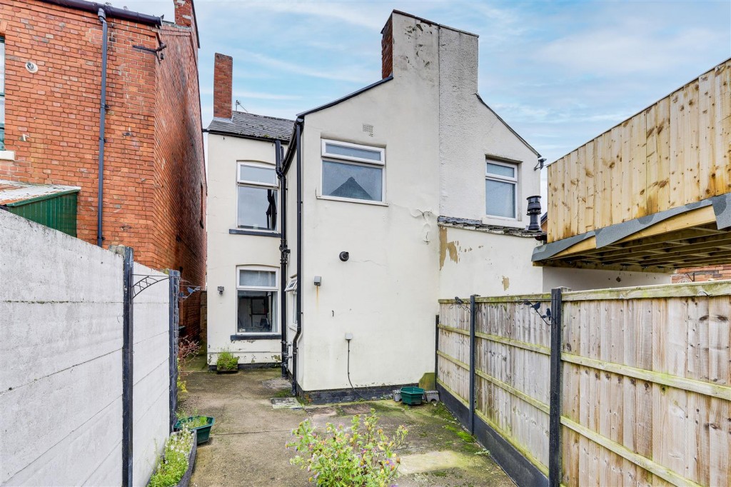 Wellington Street, Long Eaton, Derbyshire, NG10 4LY