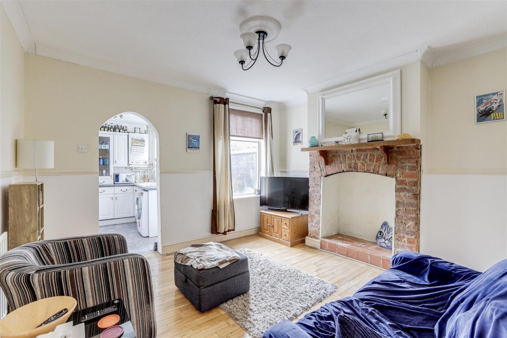Wellington Street, Long Eaton, Derbyshire, NG10 4LY