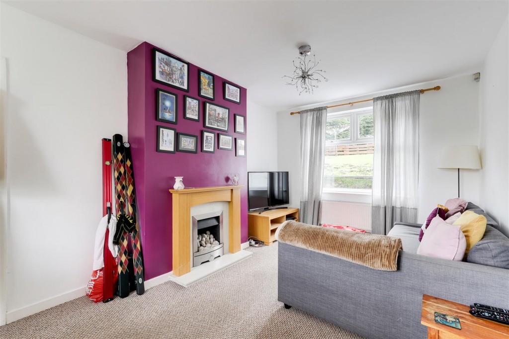 Calverton Road, Arnold, Nottinghamshire, NG5 8FS
