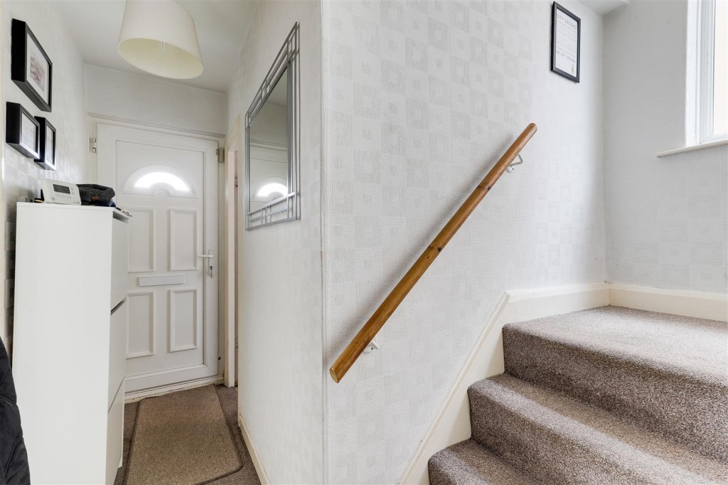 Calverton Road, Arnold, Nottinghamshire, NG5 8FS
