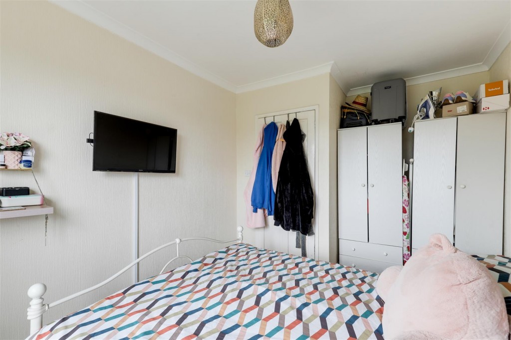 Calverton Road, Arnold, Nottinghamshire, NG5 8FS