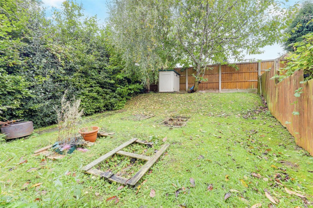 Calverton Road, Arnold, Nottinghamshire, NG5 8FS