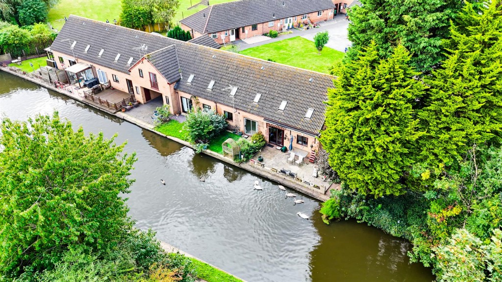 Waterside Gardens, Lenton, Nottinghamshire, NG7 2HL