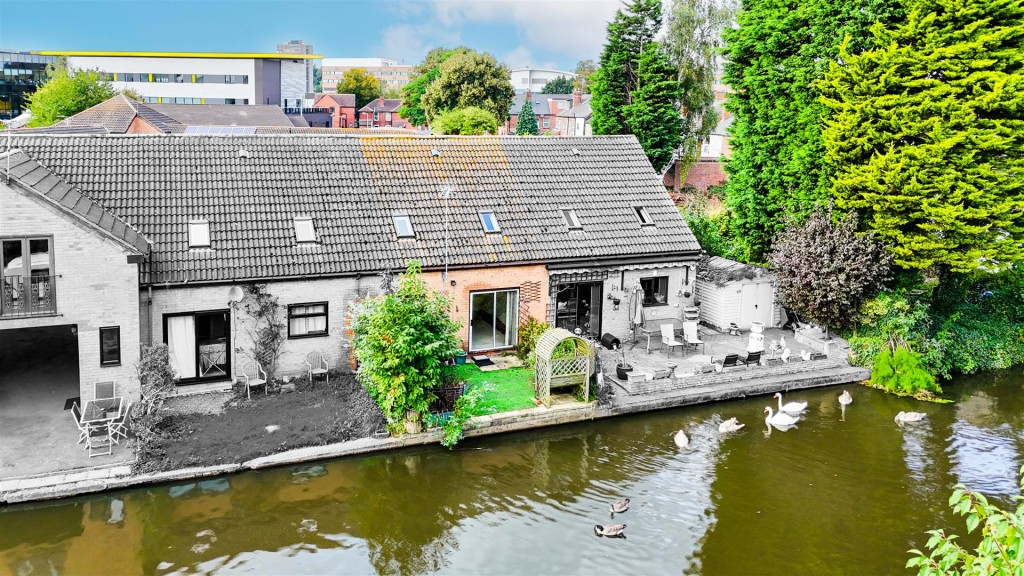 Waterside Gardens, Lenton, Nottinghamshire, NG7 2HL