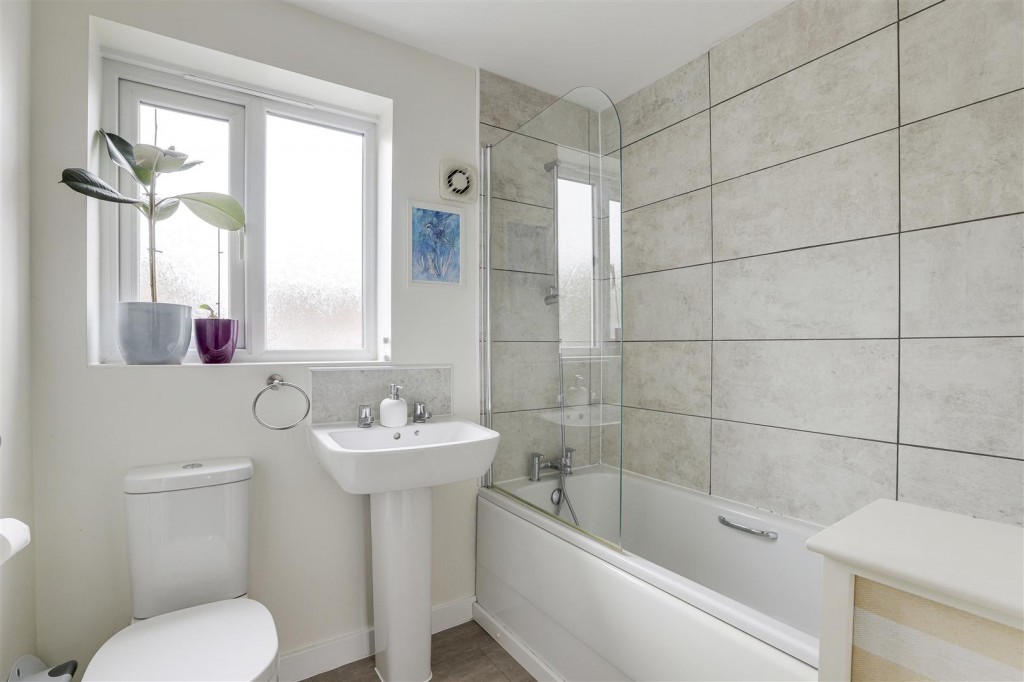 Stewart Way, Annesley, Nottinghamshire, NG15 0EH