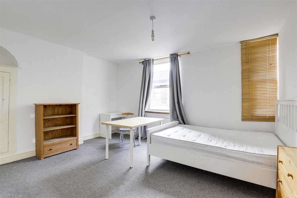 Gawthorne Street, New Basford, Nottinghamshire, NG7 7JS
