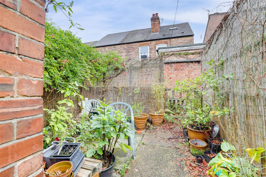 Gawthorne Street, New Basford, Nottinghamshire, NG7 7JS