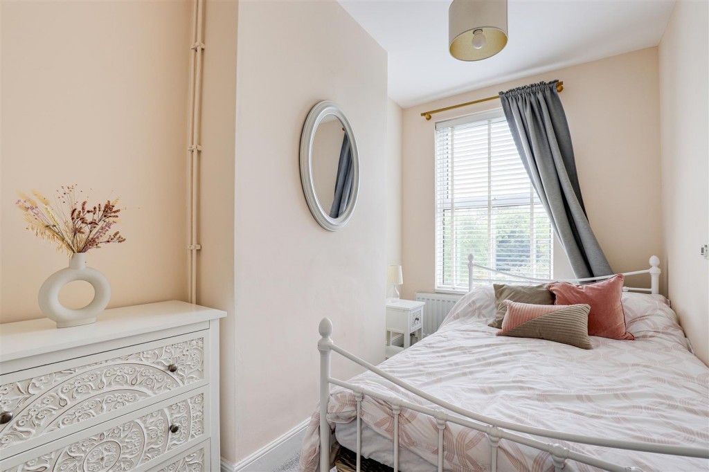 Charnwood Grove, West Bridgford, Nottinghamshire, NG2 7NT