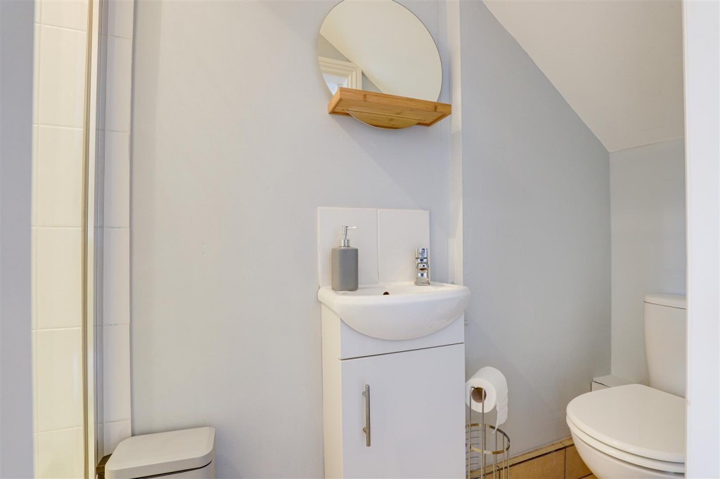Charnwood Grove, West Bridgford, Nottinghamshire, NG2 7NT