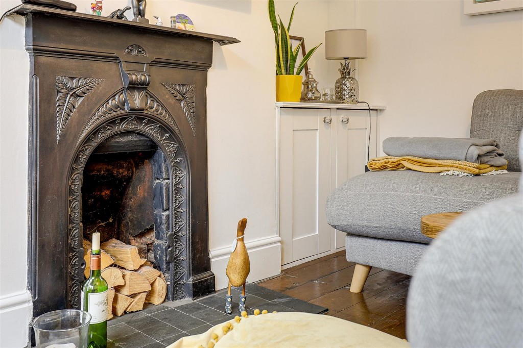 Charnwood Grove, West Bridgford, Nottinghamshire, NG2 7NT