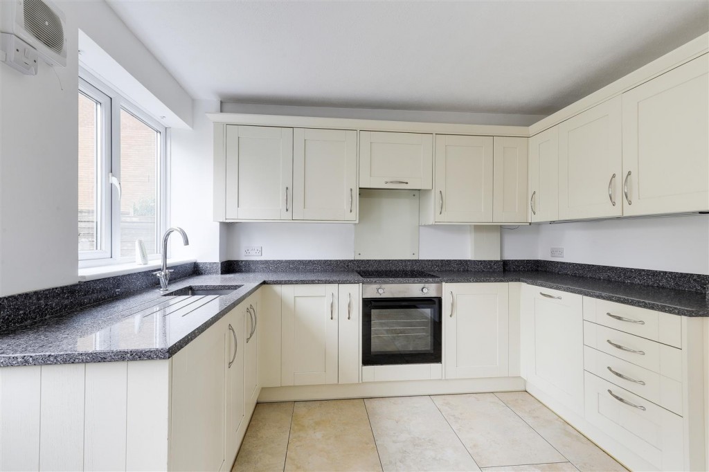 Cornell Drive, Arnold, Nottinghamshire, NG5 8RF
