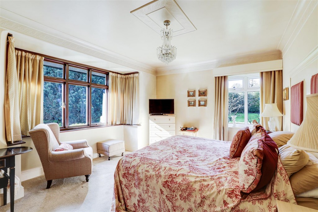 Derby Road, Bramcote, Nottinghamshire, NG9 3GW