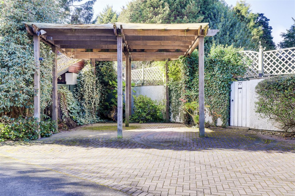 Derby Road, Bramcote, Nottinghamshire, NG9 3GW