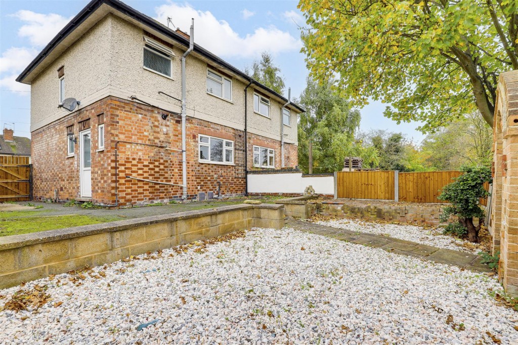 Brierfield Avenue, Wilford, Nottinghamshire, NG11 7DA