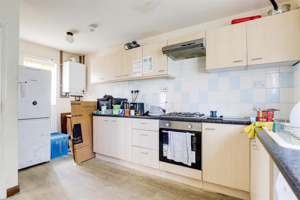 Lindfield Road, Nottingham, Nottinghamshire, NG8 6HL