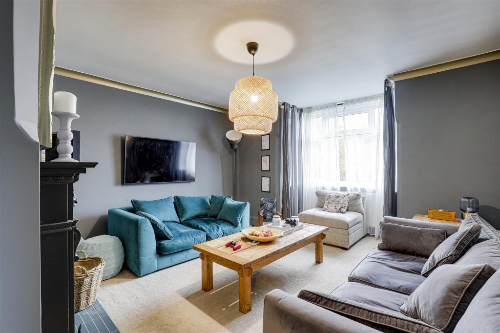 Sandy Lane, Hucknall, Nottinghamshire, NG15 7GP