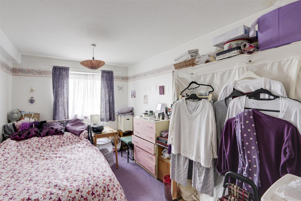Southchurch Court, Clifton, Nottinghamshire, NG11 8HQ