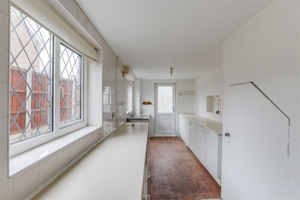 Winterton Rise, Arnold, Nottinghamshire, NG5 5NR