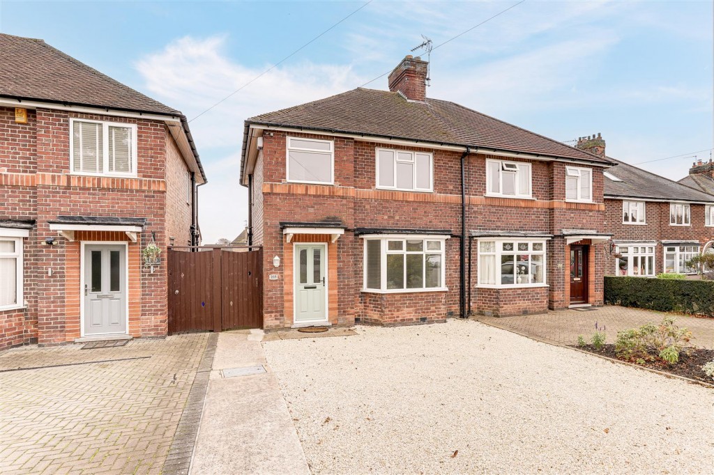 Longmoor Lane, Breaston, Derbyshire, DE72 3BE