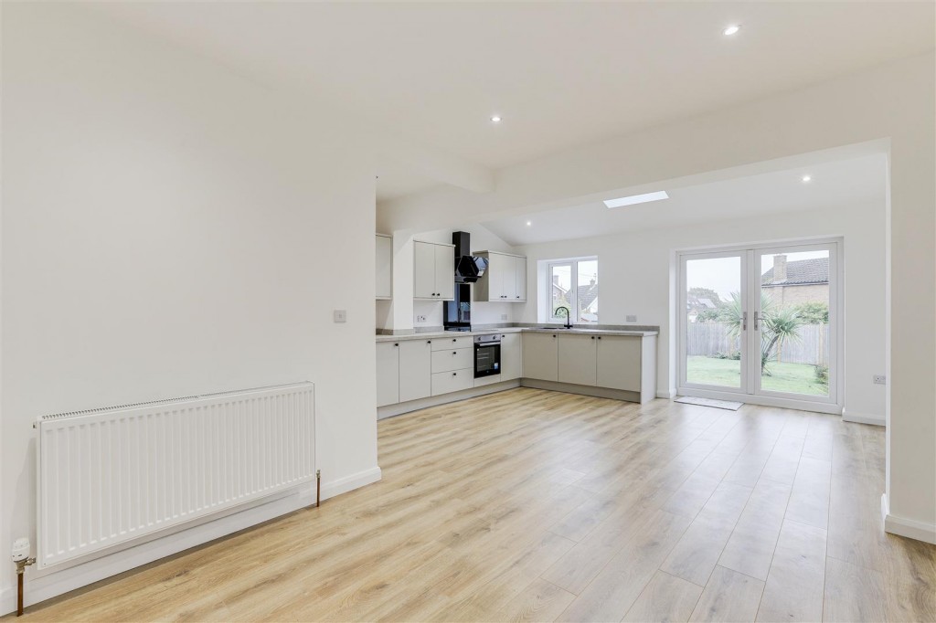 Longmoor Lane, Breaston, Derbyshire, DE72 3BE