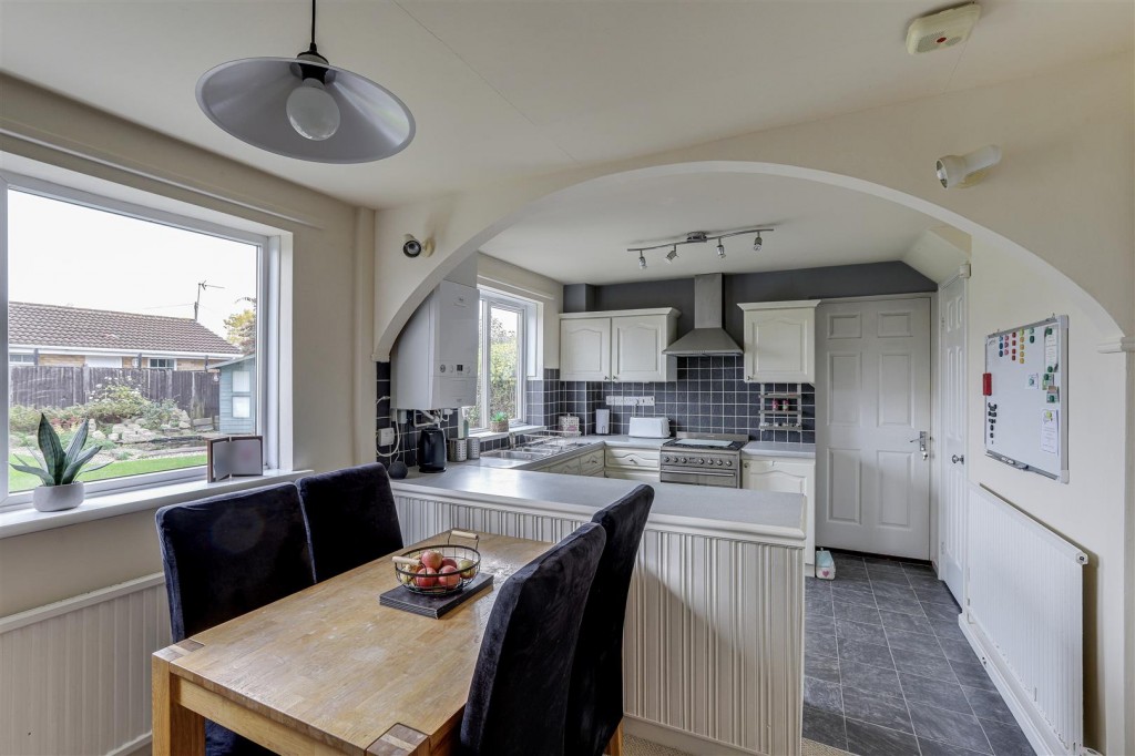 Cheviot Road, Long Eaton, Derbyshire, NG10 4FU