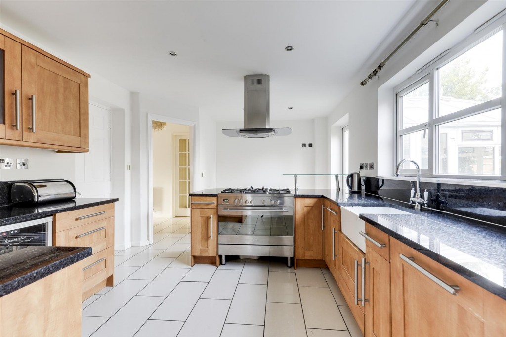 Cumberland Close, Ruddington, Nottingham, NG11 6PH
