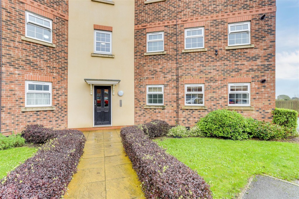 Kestrel Grove, Hucknall, Nottinghamshire, NG15 6UU