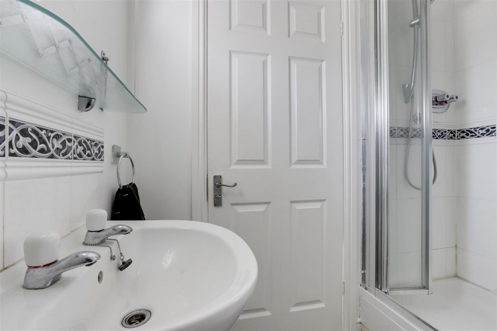 Kilverston Road, Sandiacre, Nottinghamshire, NG10 5AY