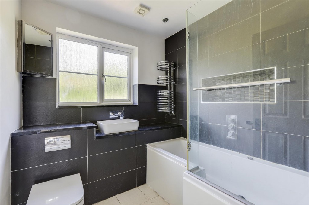 Kilverston Road, Sandiacre, Nottinghamshire, NG10 5AY