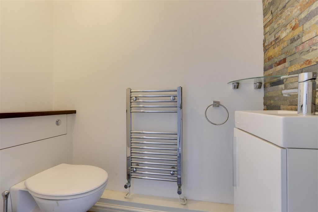 Kilverston Road, Sandiacre, Nottinghamshire, NG10 5AY