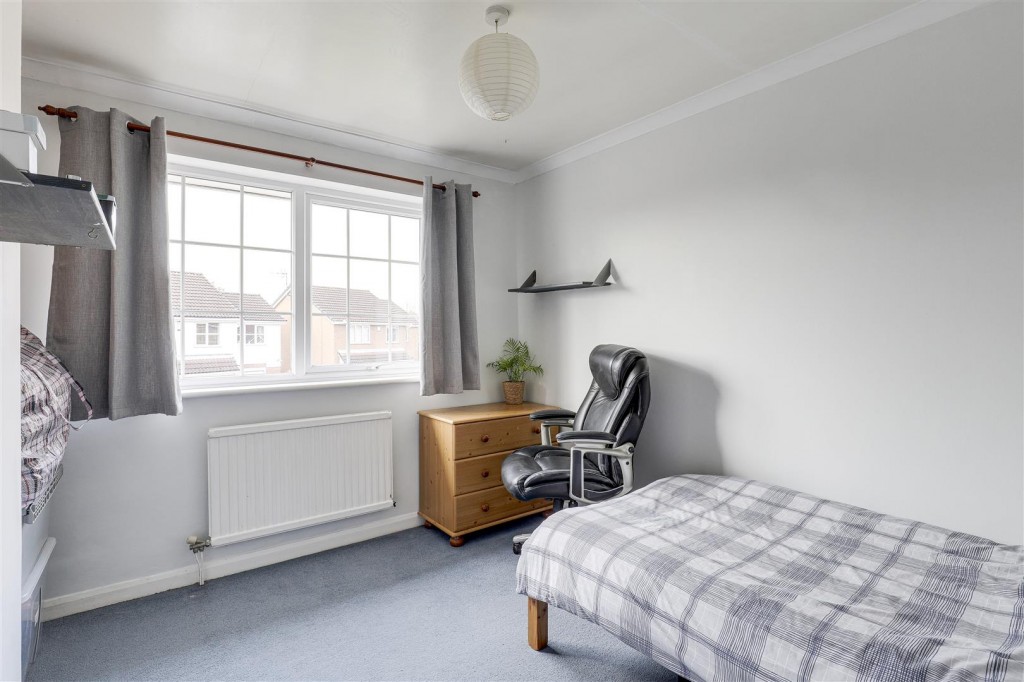 Carisbrooke Avenue, Gedling, Nottinghamshire, NG4 2RD