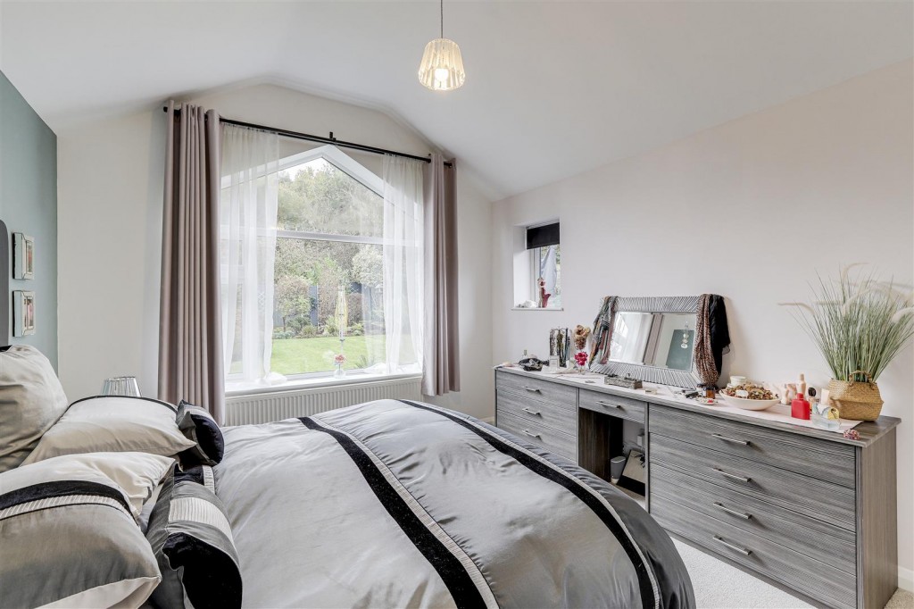 Thoresby Road, Bramcote, Nottinghamshire, NG9 3EP
