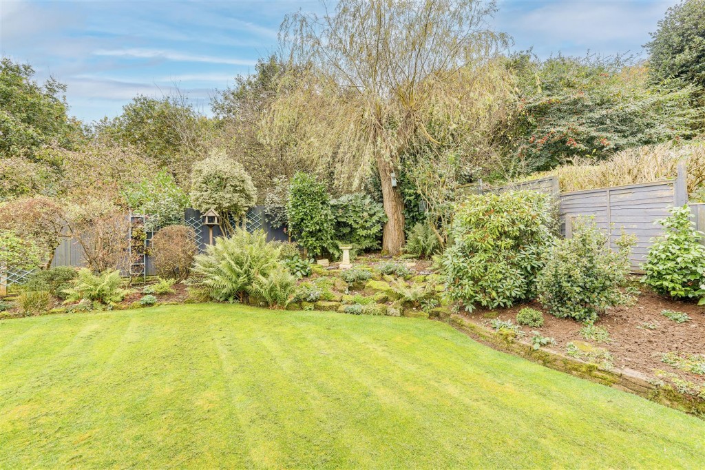 Thoresby Road, Bramcote, Nottinghamshire, NG9 3EP