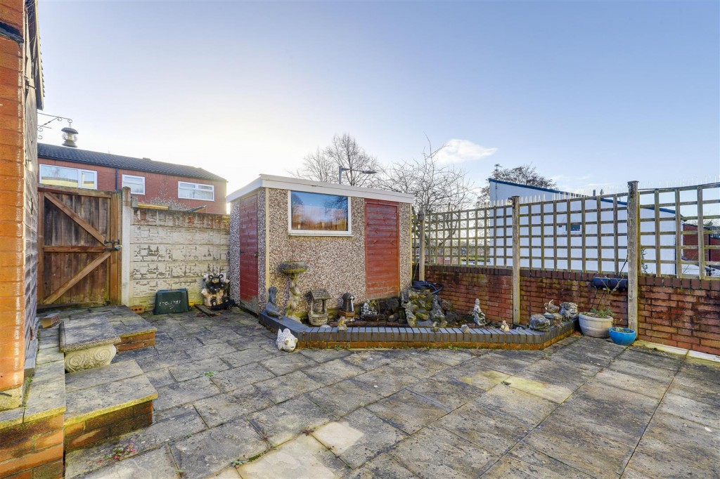 Harpole Walk, Arnold, Nottinghamshire, NG5 8LJ