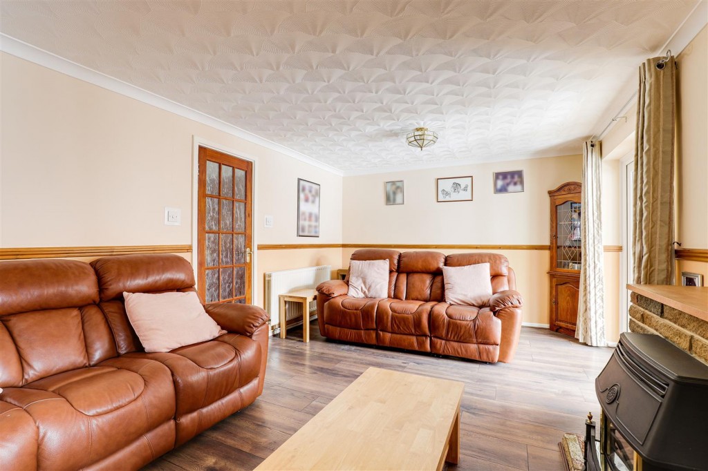 Harpole Walk, Arnold, Nottinghamshire, NG5 8LJ