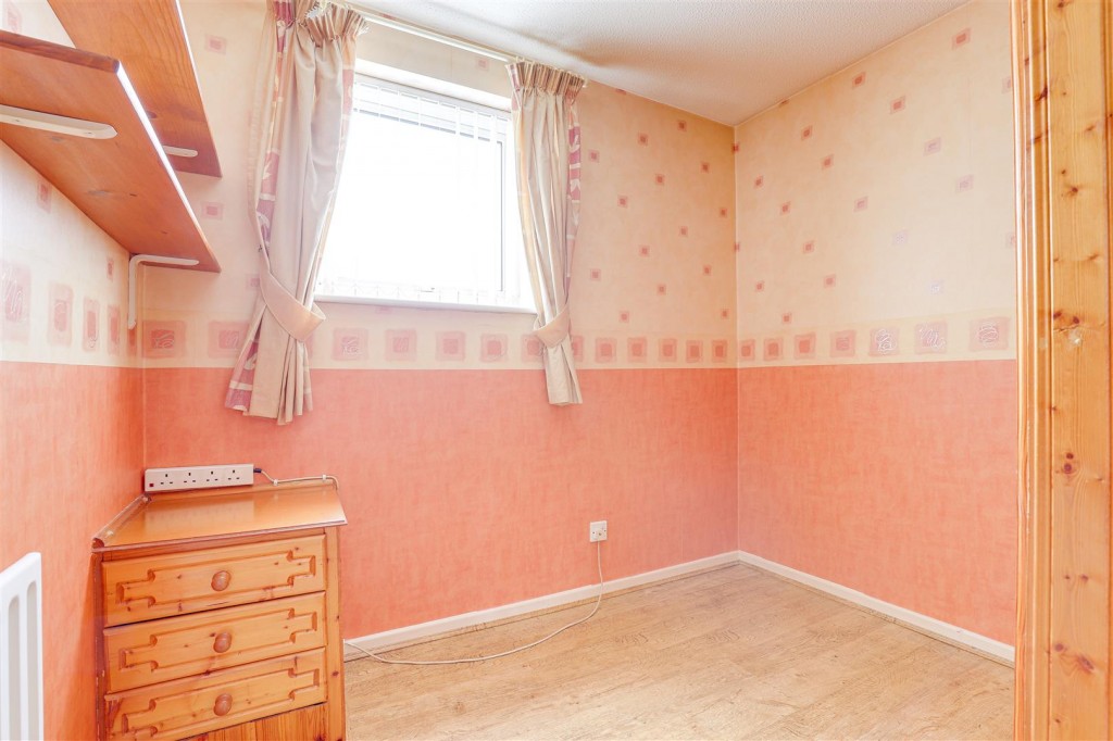 Harpole Walk, Arnold, Nottinghamshire, NG5 8LJ